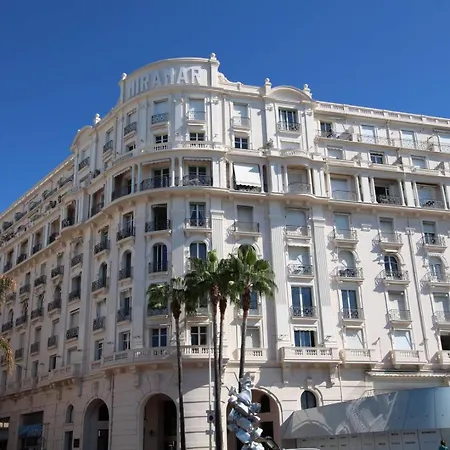 242 La Croisette - Palais Miramar - Au Calme Cote Jardin